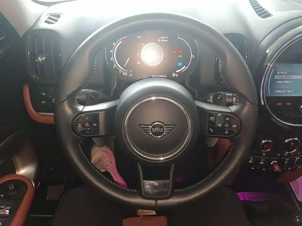 MINI Countryman — фото 2