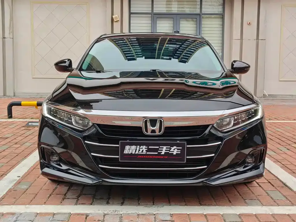 Honda Accord — фото 8