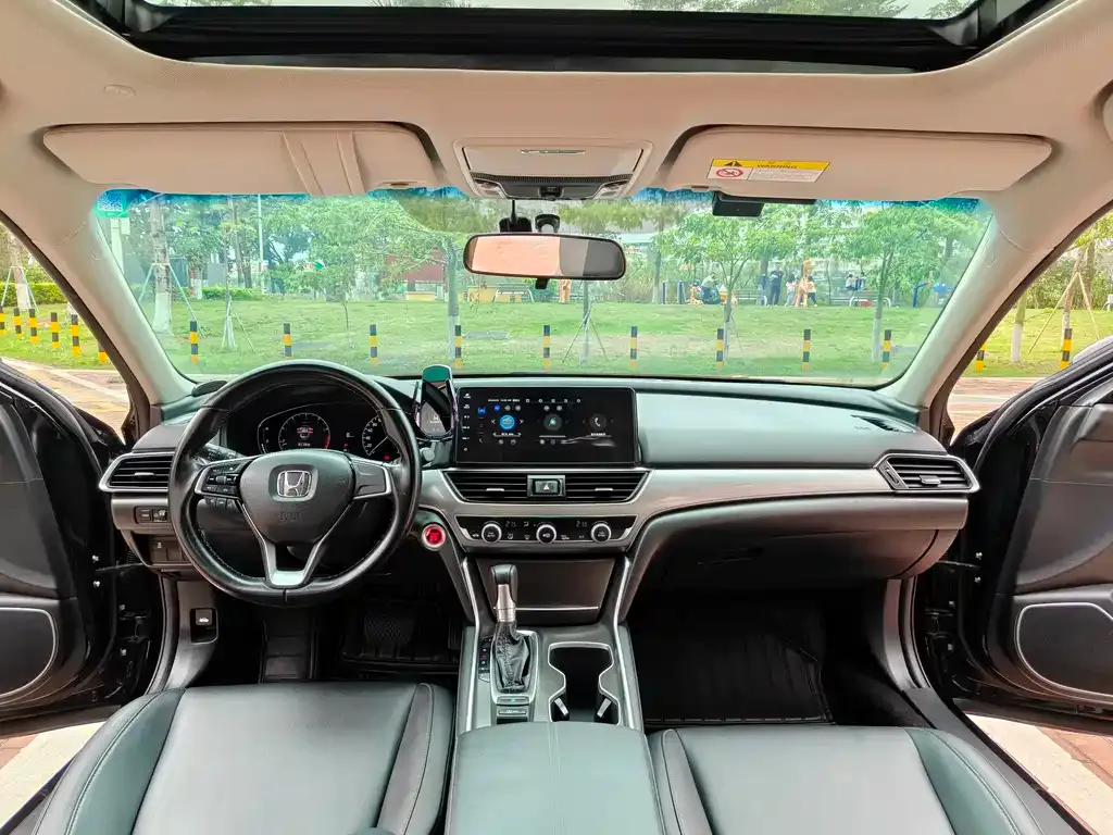 Honda Accord — фото 5
