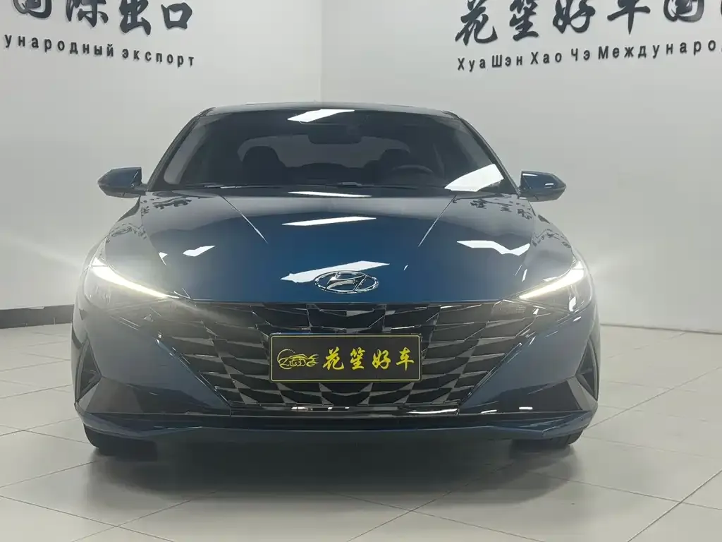 Hyundai Elantra — фото 9