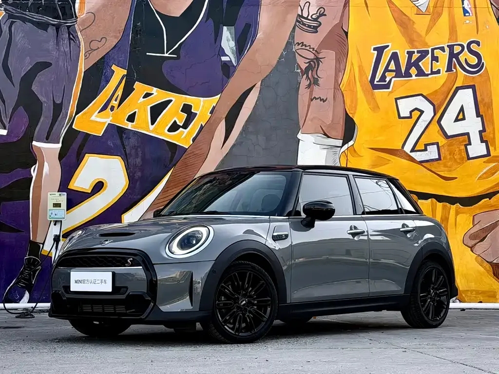 MINI Cooper (3-door) — фото 1