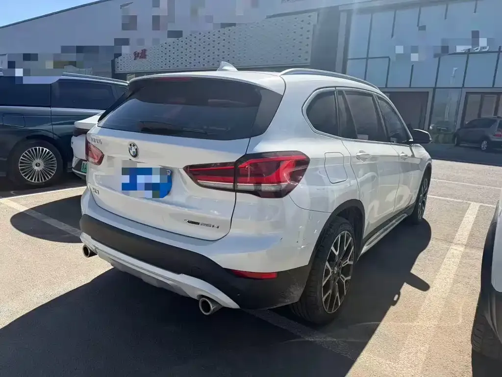 BMW X1 2022 из CN, фото 5