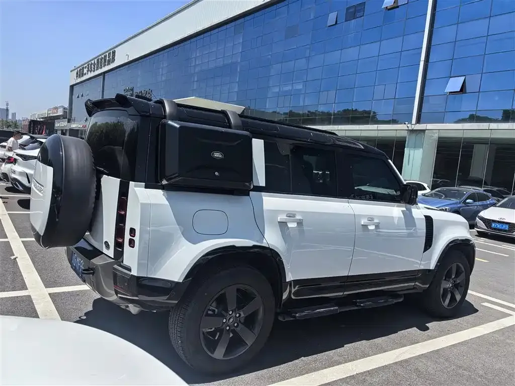 Land Rover Defender — фото 4