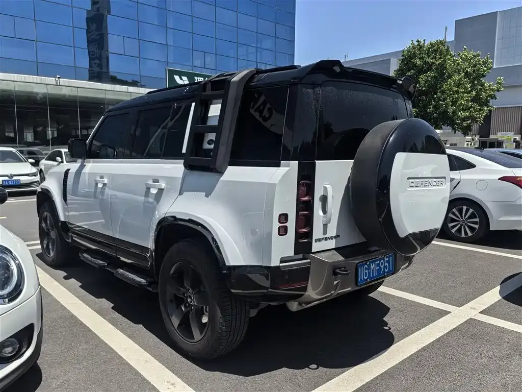 Land Rover Defender — фото 3