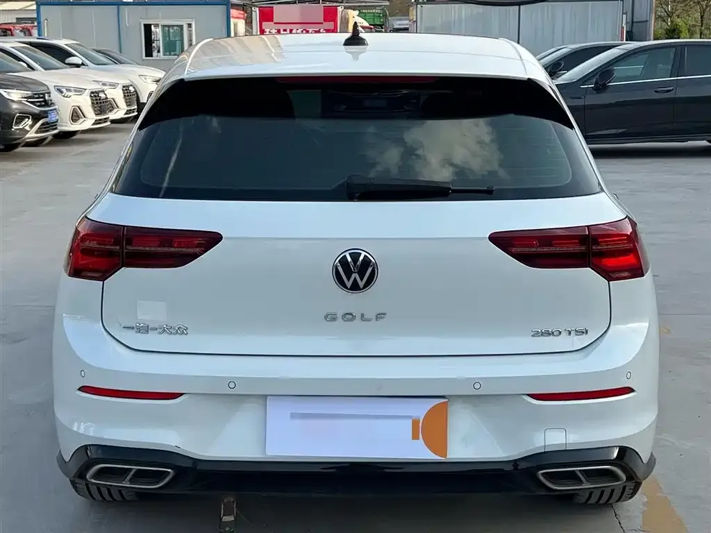 Volkswagen Golf 2023 из CN, фото 5