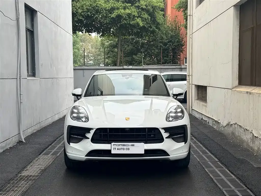 Porsche Macan — фото 10