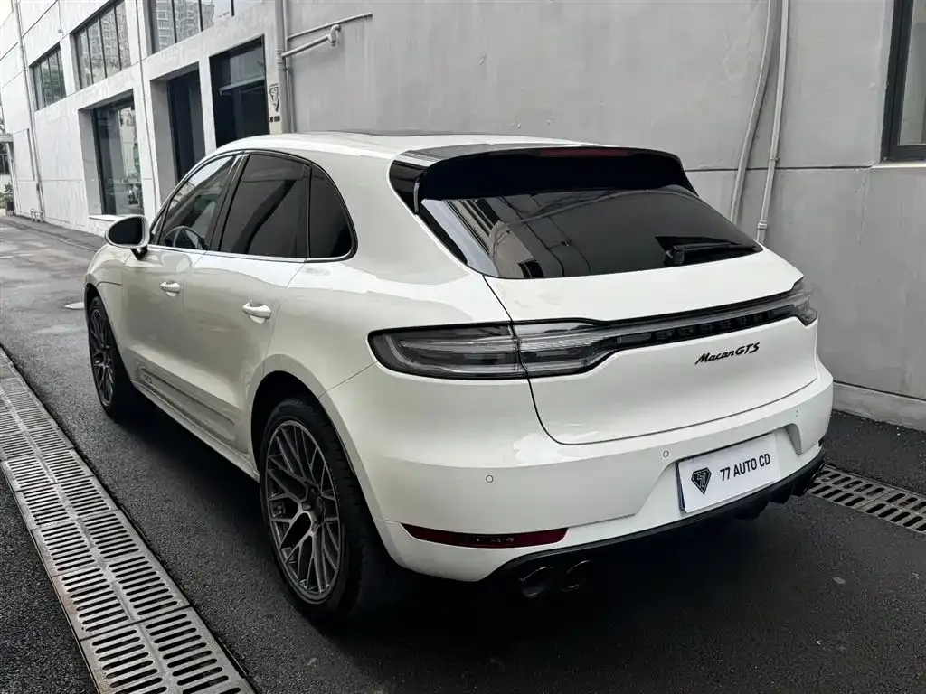 Porsche Macan — фото 9