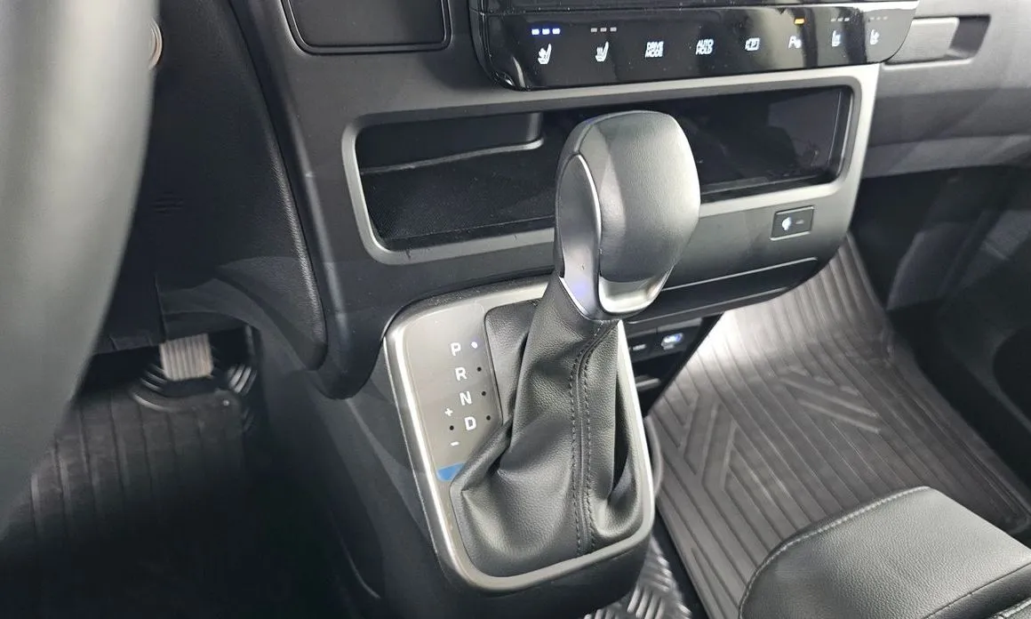 Hyundai Staria 2025 из KR, фото 10
