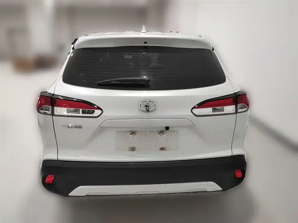 Toyota Corolla Cross 2023 из CN, фото 3