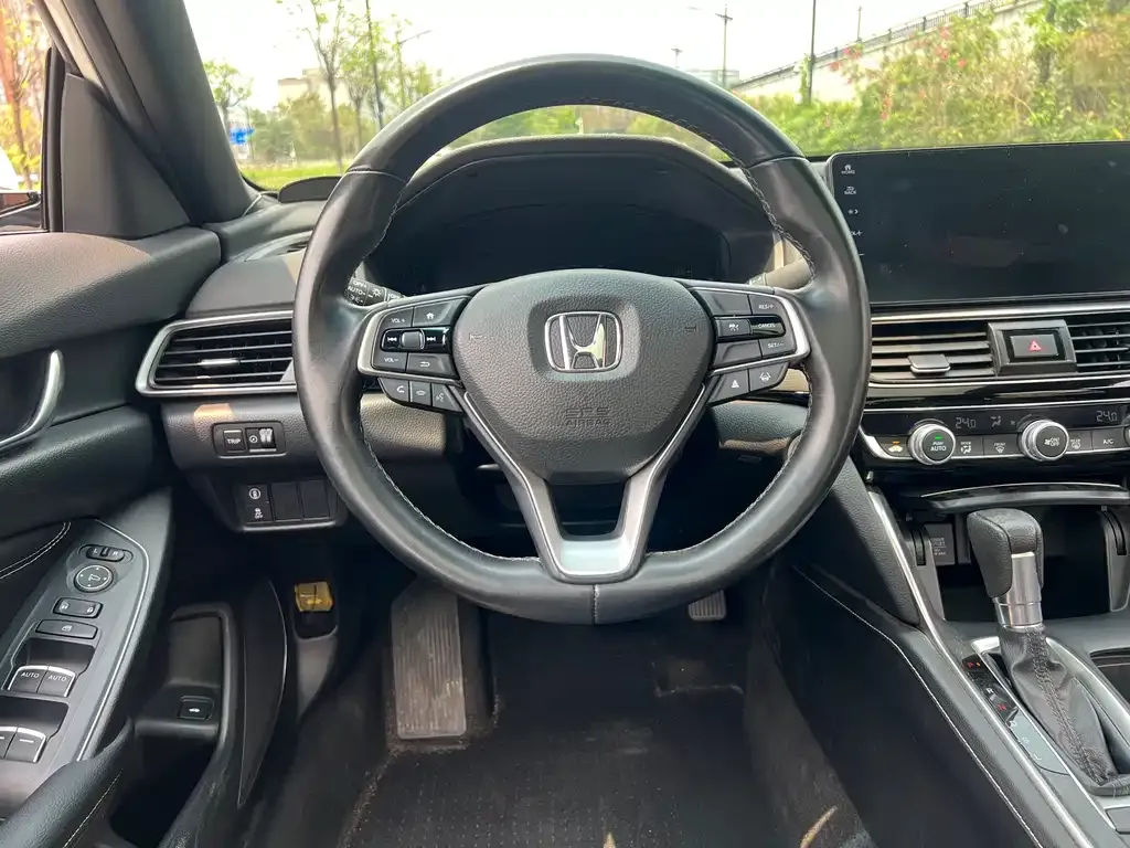Honda Inspire — фото 3