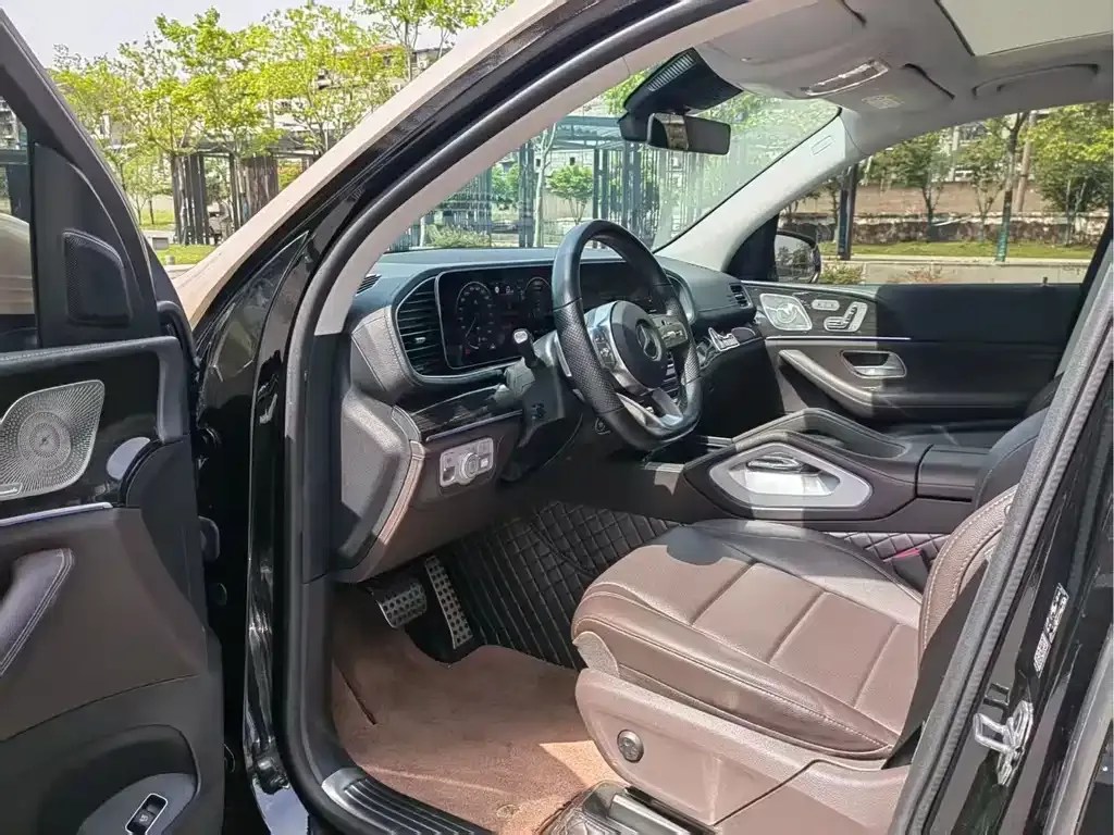Mercedes-Benz GLS 2023 из CN, фото 8