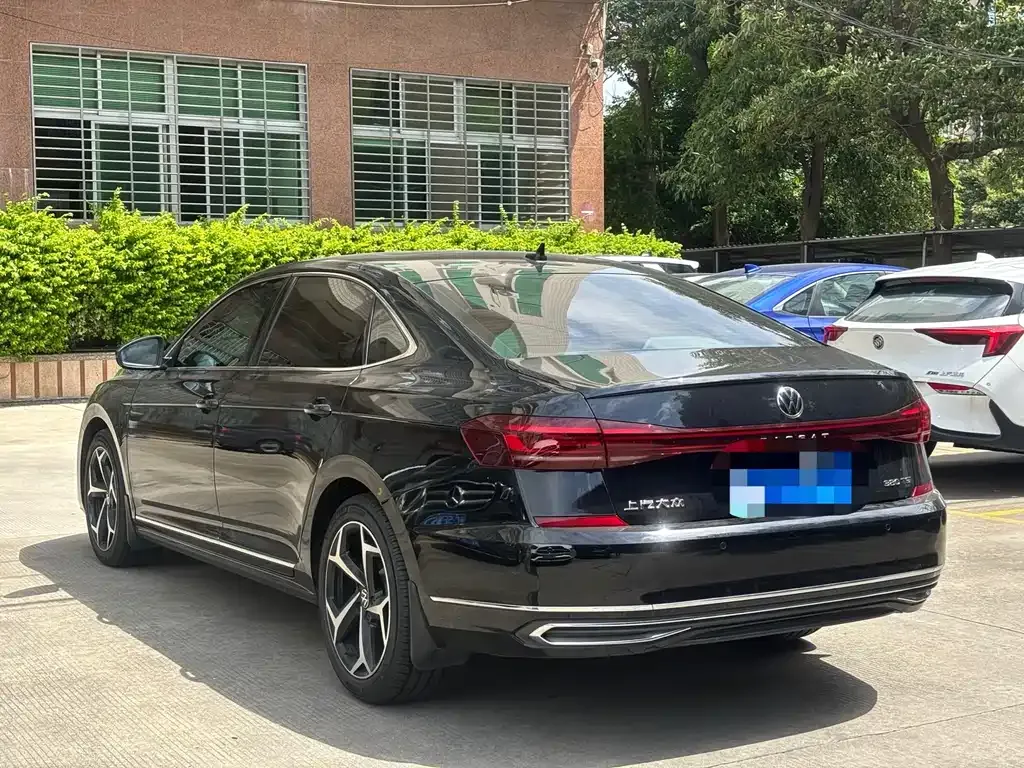 Volkswagen Passat 2024 из CN, фото 10