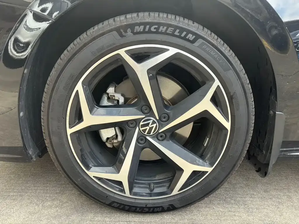 Volkswagen Passat 2024 из CN, фото 3