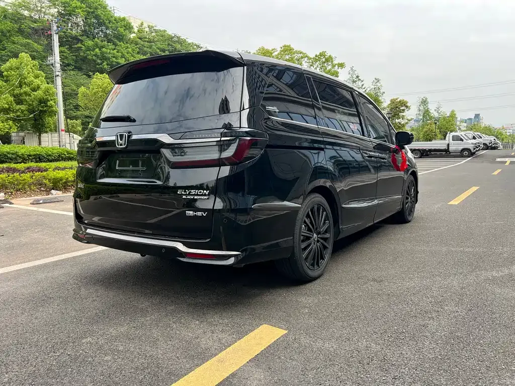 Honda Elysion 2025 из CN, фото 8