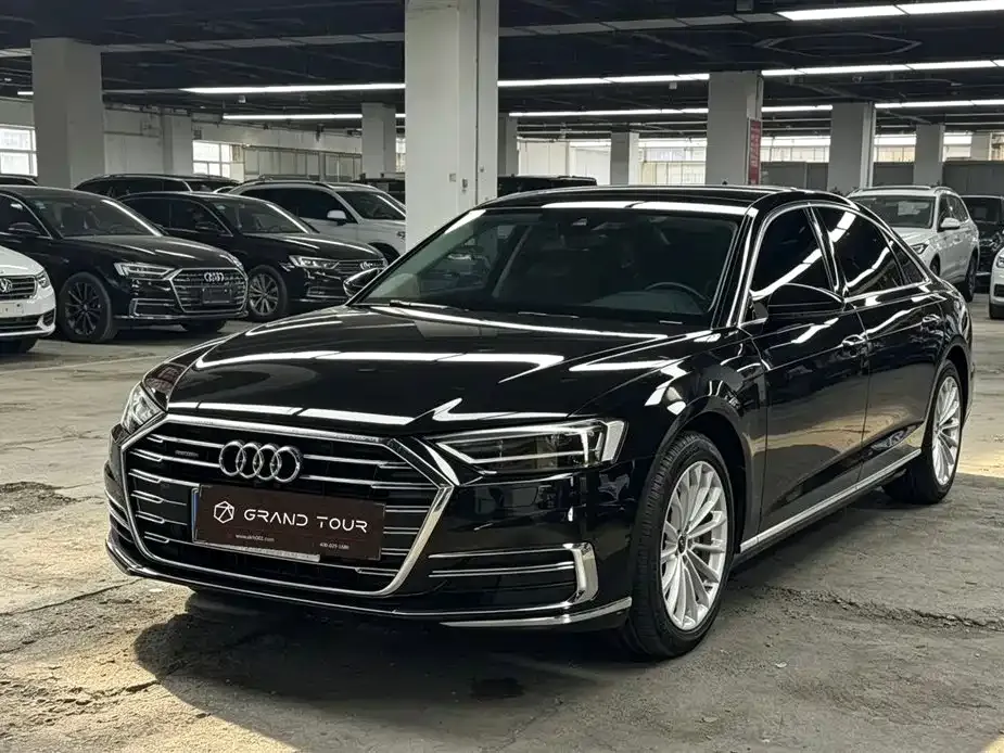 Audi A8 2022 из CN, фото 1