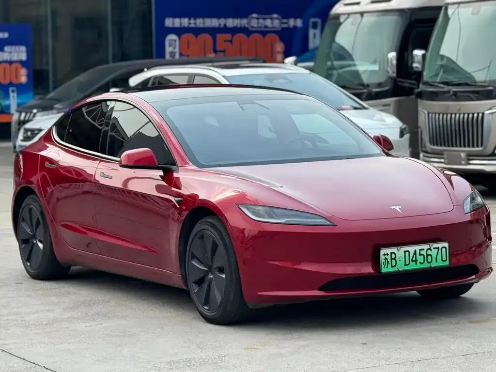 Tesla Model 3 — фото 8