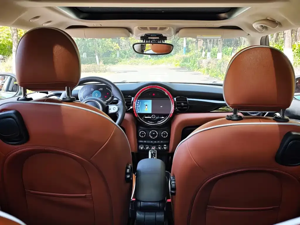 MINI Cooper (3-door) 2022 из CN, фото 2
