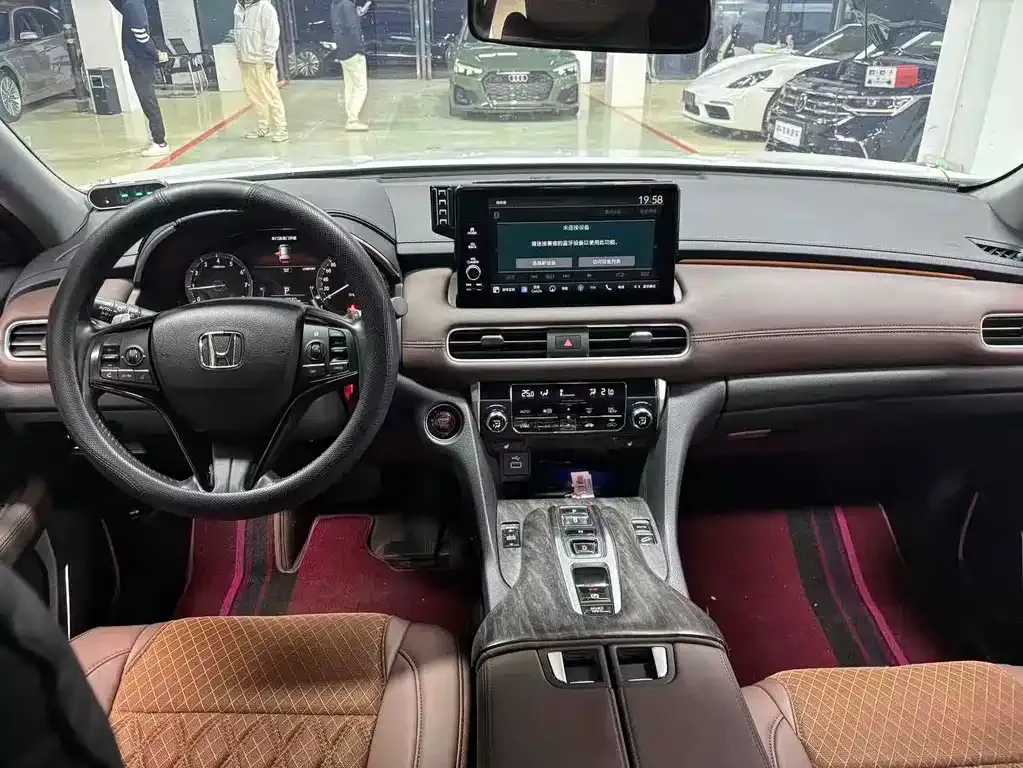 Honda UR-V 2024 из CN, фото 5