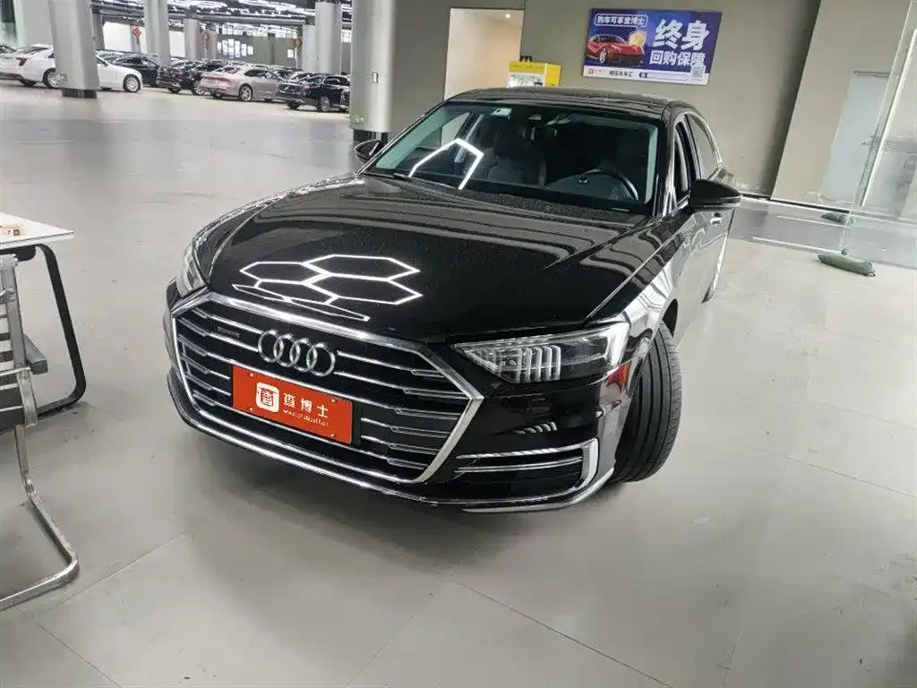 Audi A8 — фото 9