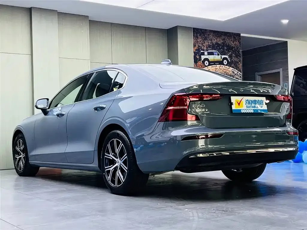 Volvo S60 2024 из CN, фото 10