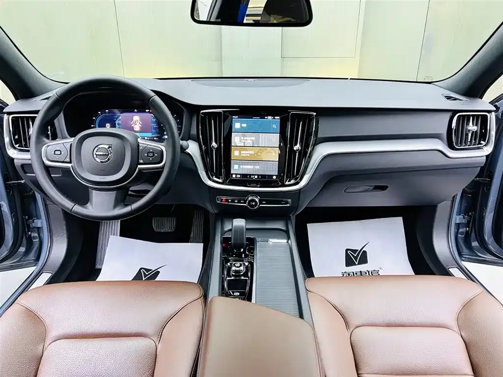 Volvo S60 2024 из CN, фото 6