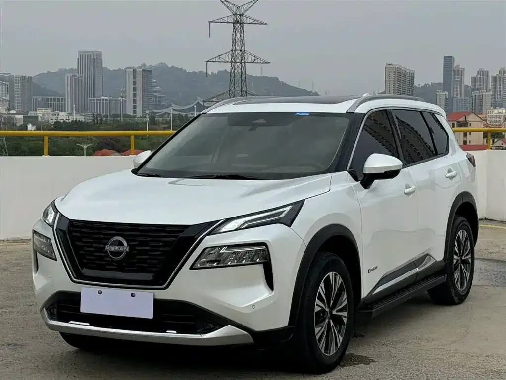 Nissan X-Trail — фото 1