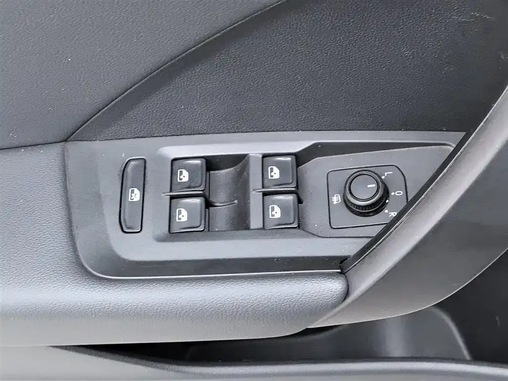 Volkswagen Tharu 2021 из CN, фото 3