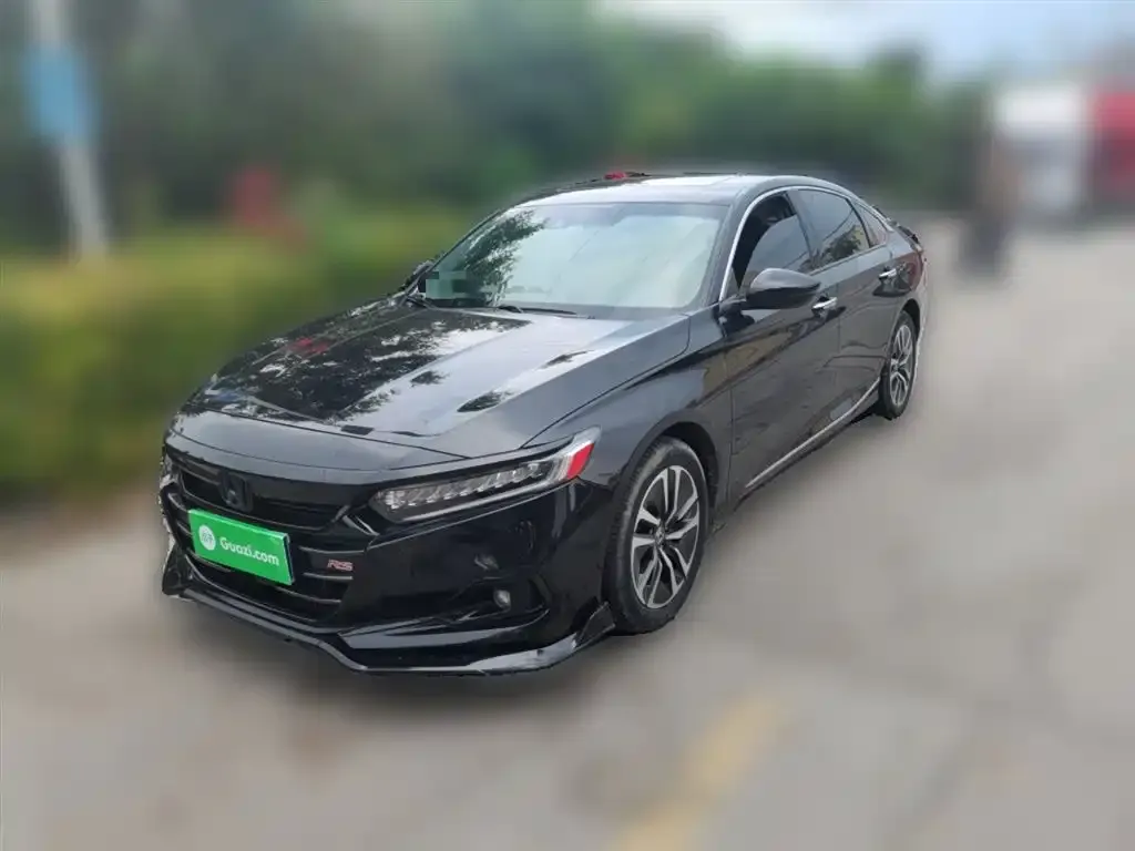 Honda Accord — фото 1