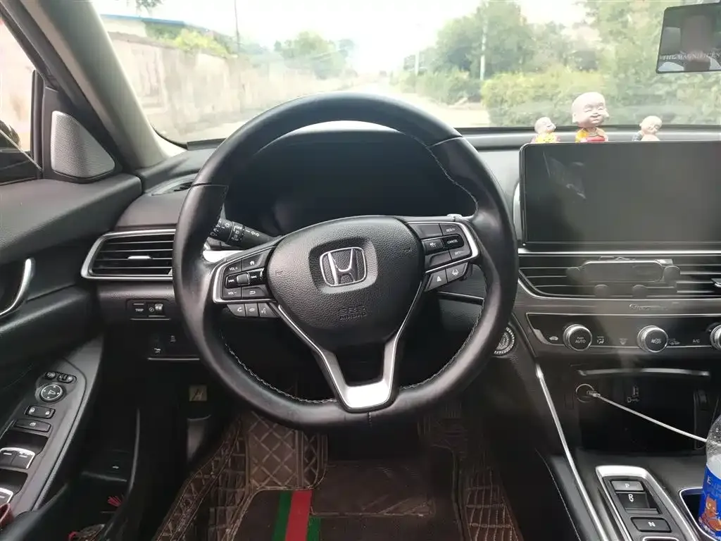 Honda Accord — фото 4