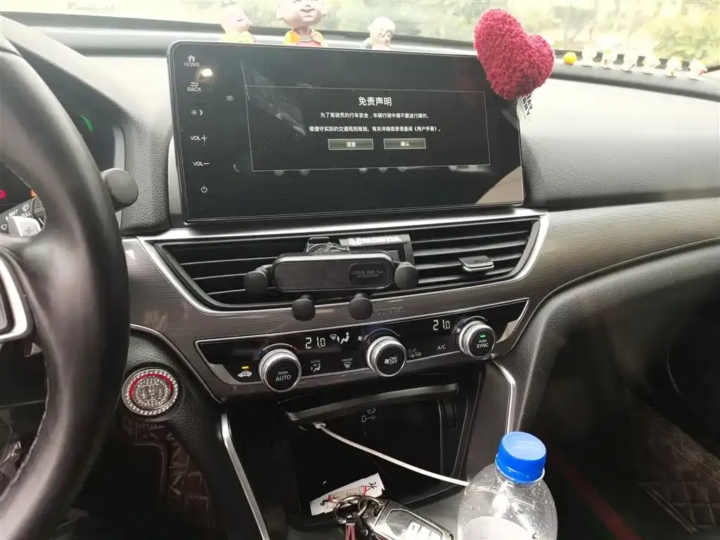 Honda Accord — фото 6