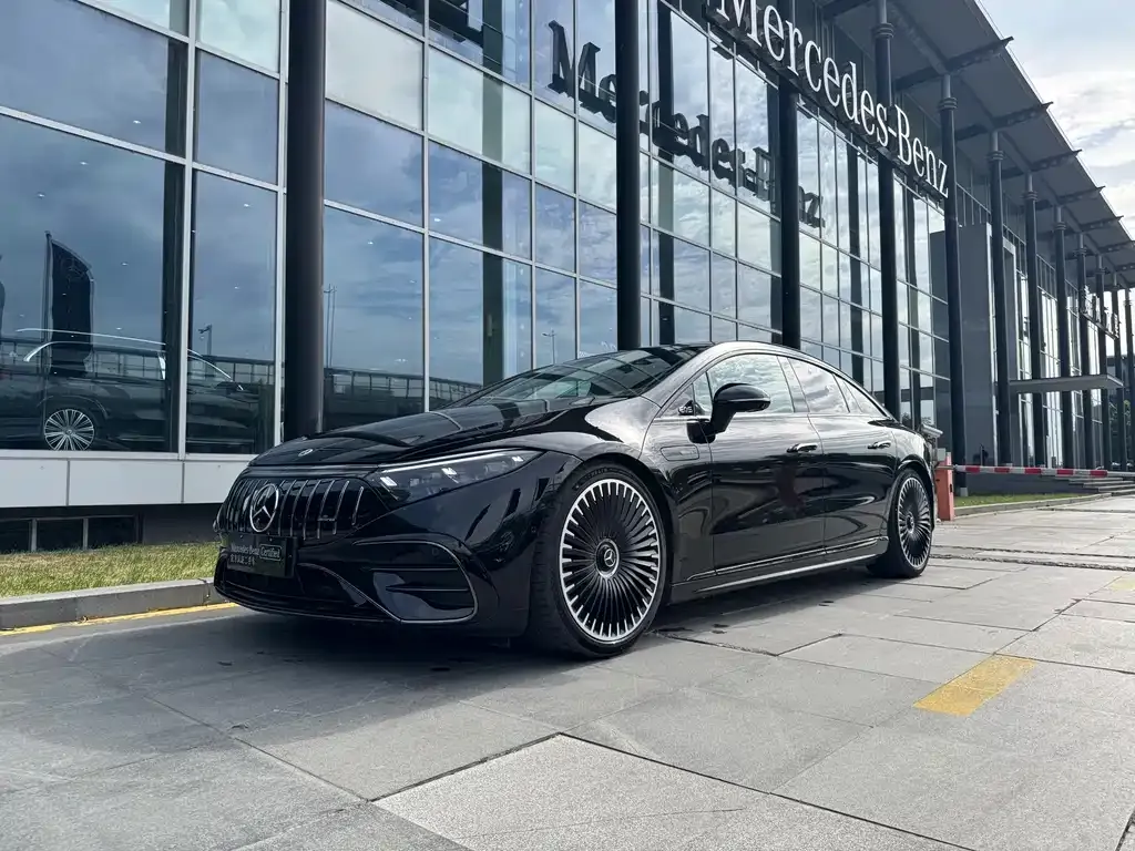 Mercedes-Benz EQS AMG