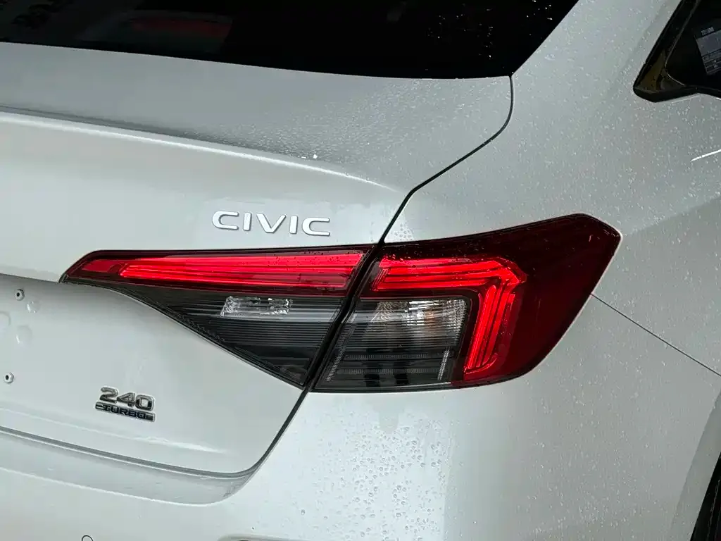 Honda Civic — фото 3