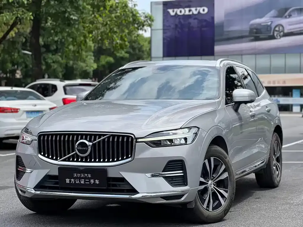 Volvo XC60 2023 из CN, фото 1