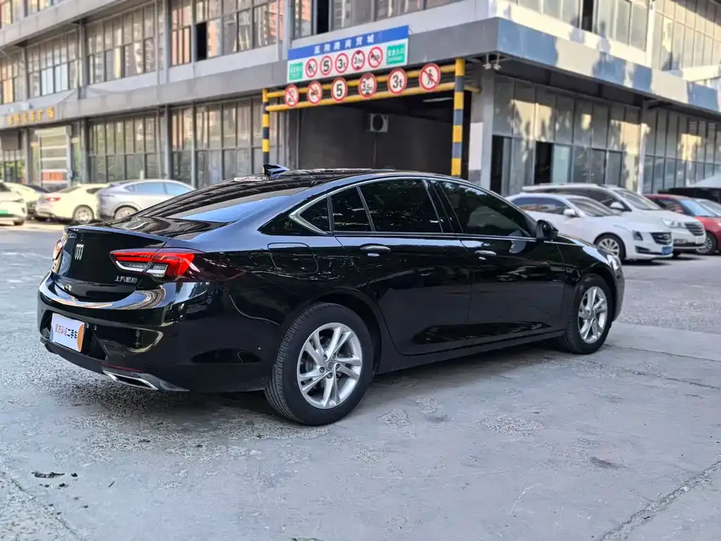 Buick Regal — фото 5