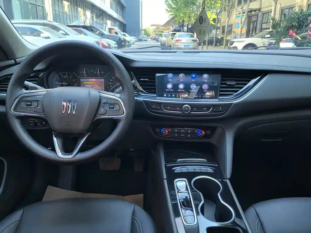 Buick Regal — фото 10