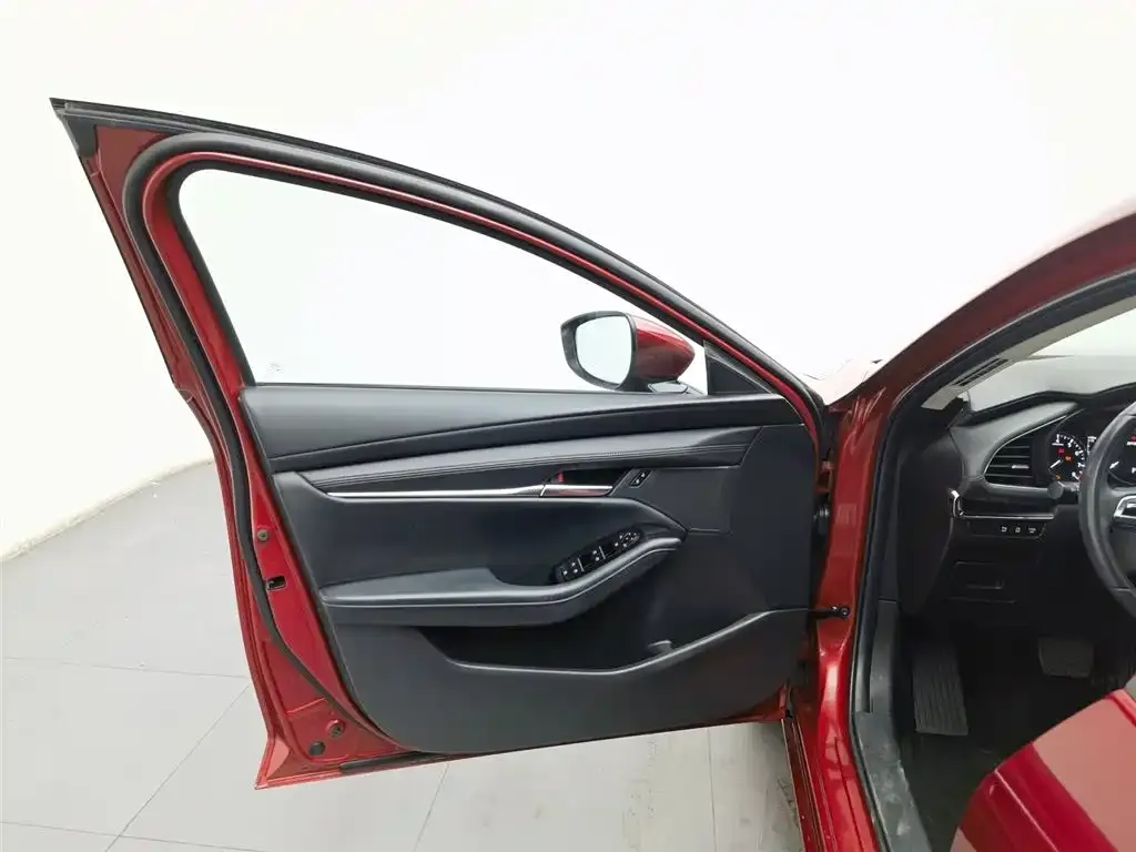 Mazda 3 Axela 2021 из CN, фото 6