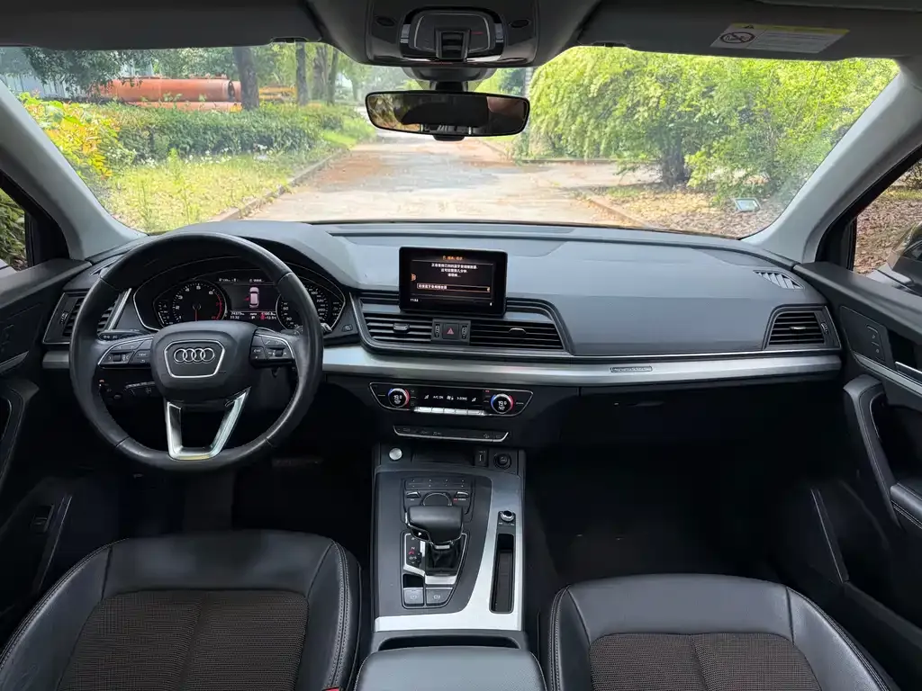 Audi Q5L 2021 из CN, фото 4