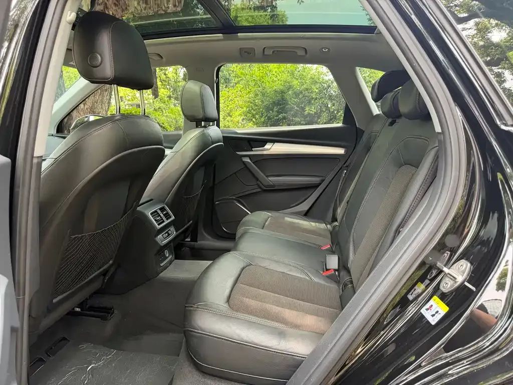 Audi Q5L 2021 из CN, фото 5