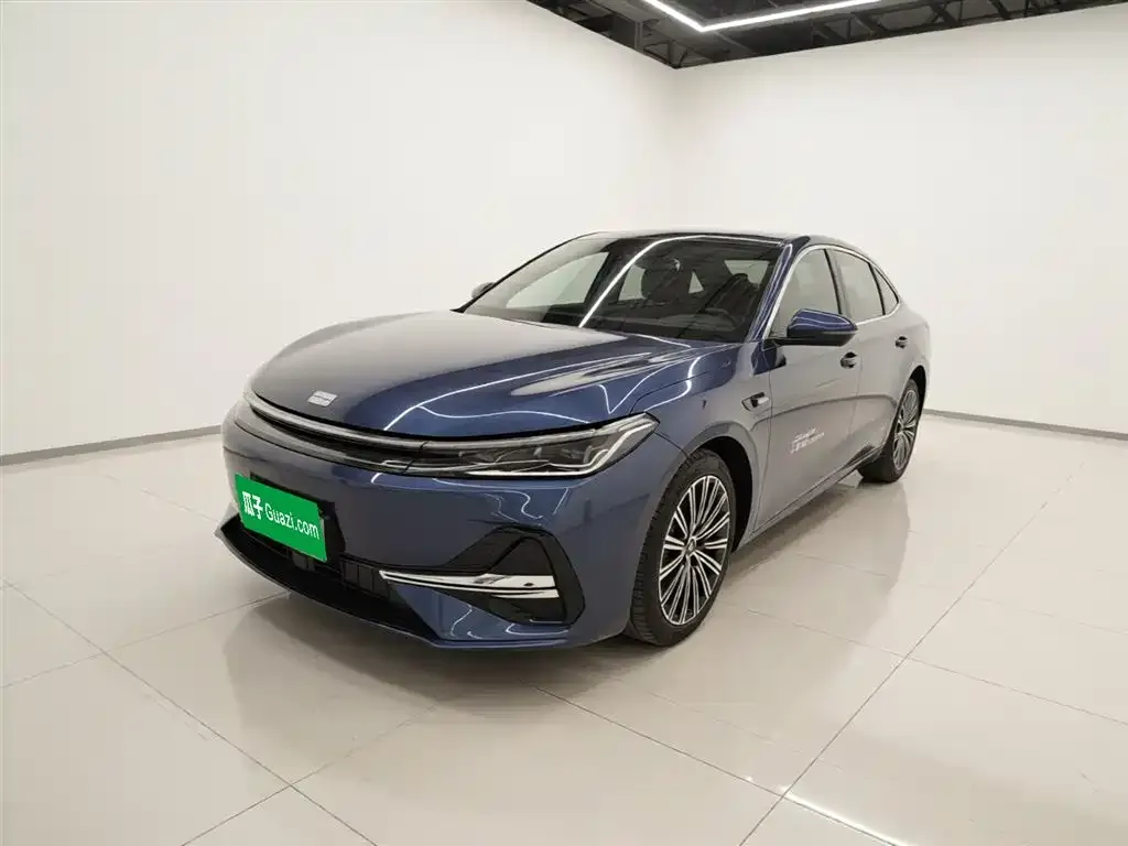 Geely Galaxy A7 — фото 8