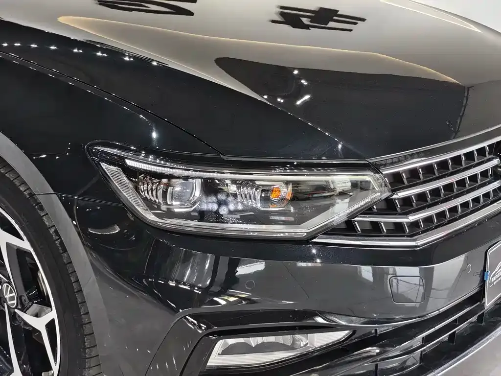 Volkswagen Magotan 2023 из CN, фото 8