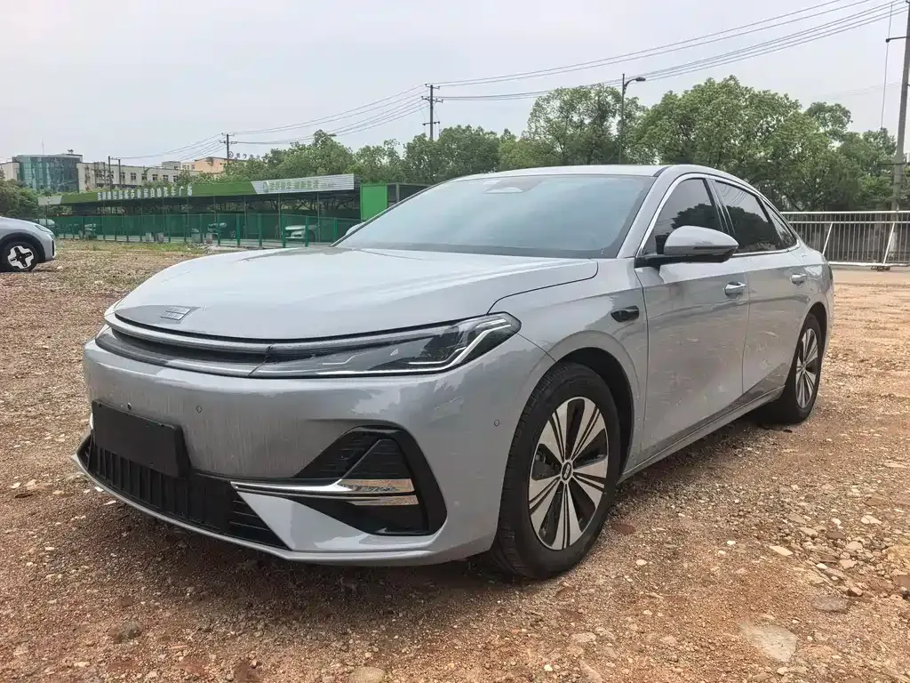 Geely 银河A7 EM