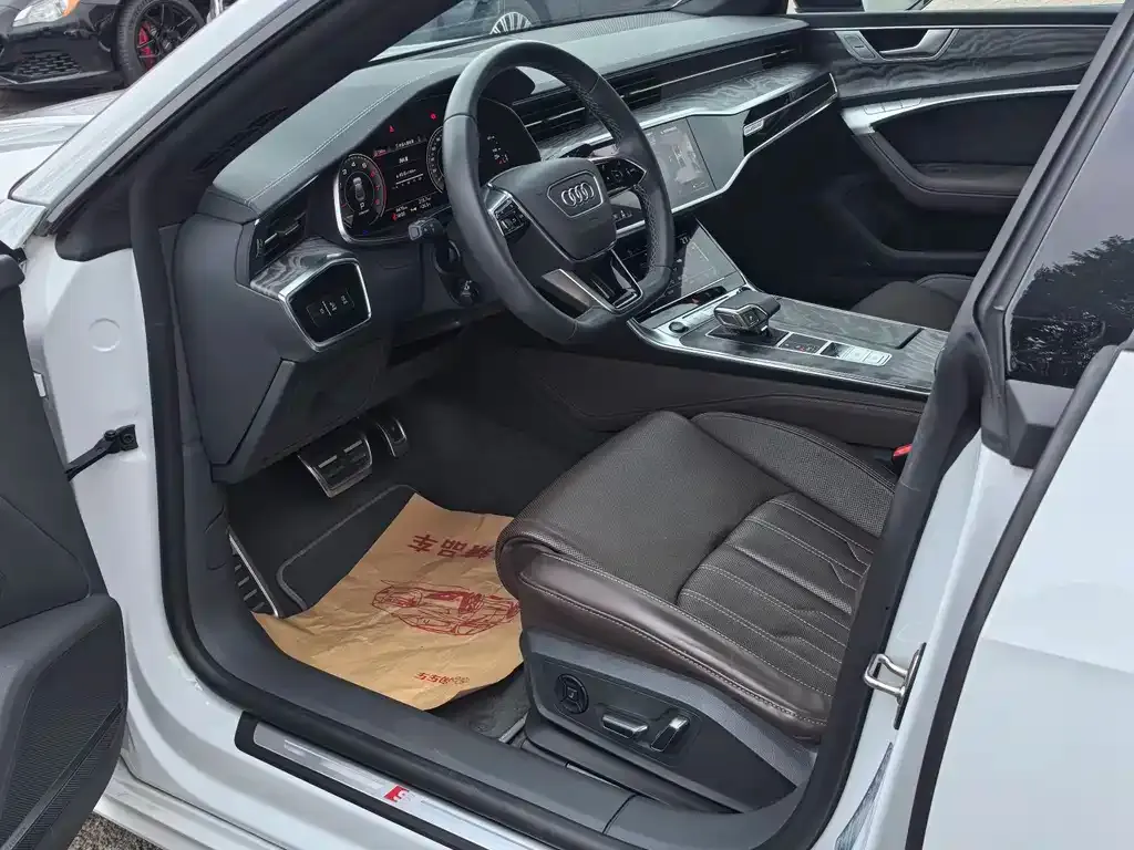Audi A7L 2025 из CN, фото 3