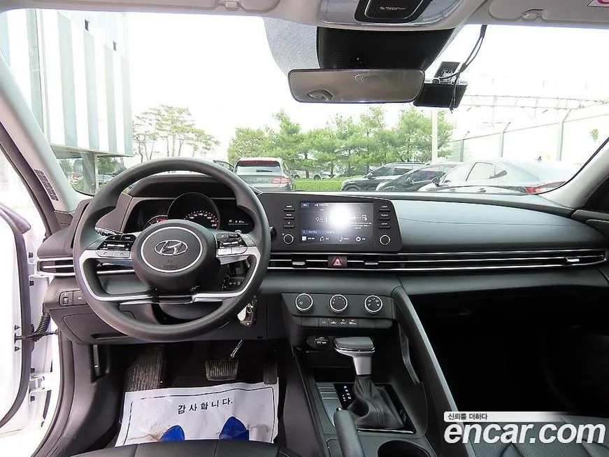 Hyundai AVANTE — фото 2