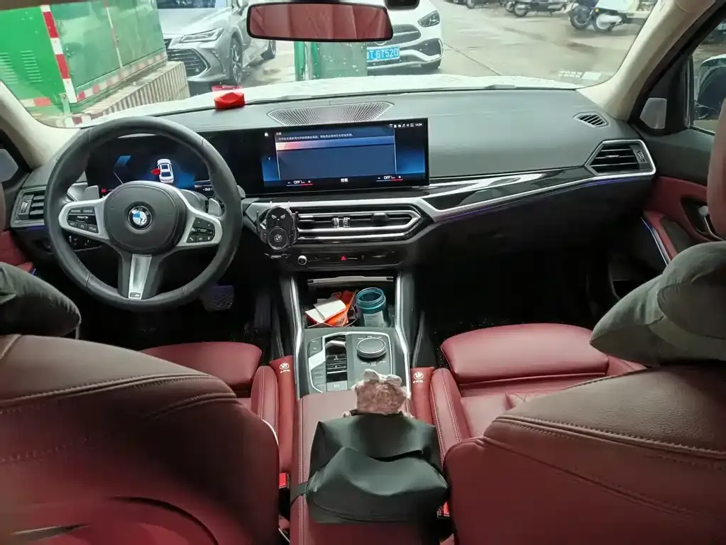 BMW 3 Series 2023 из CN, фото 3