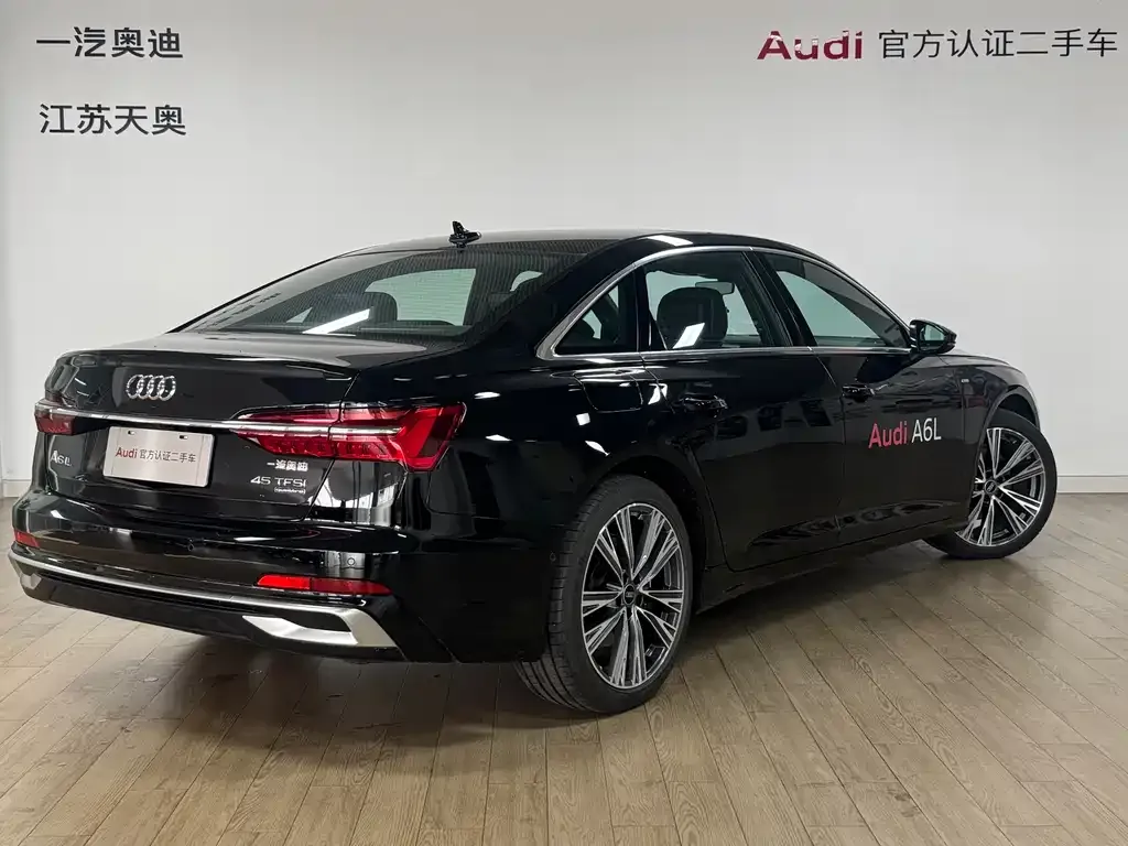 Audi A6L — фото 8