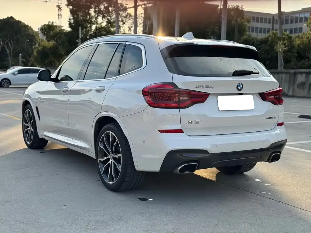 BMW X3 — фото 9