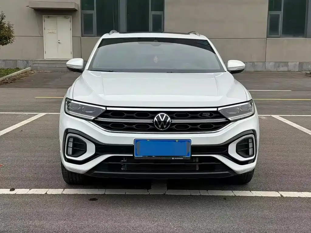 Volkswagen T-Roc — фото 2