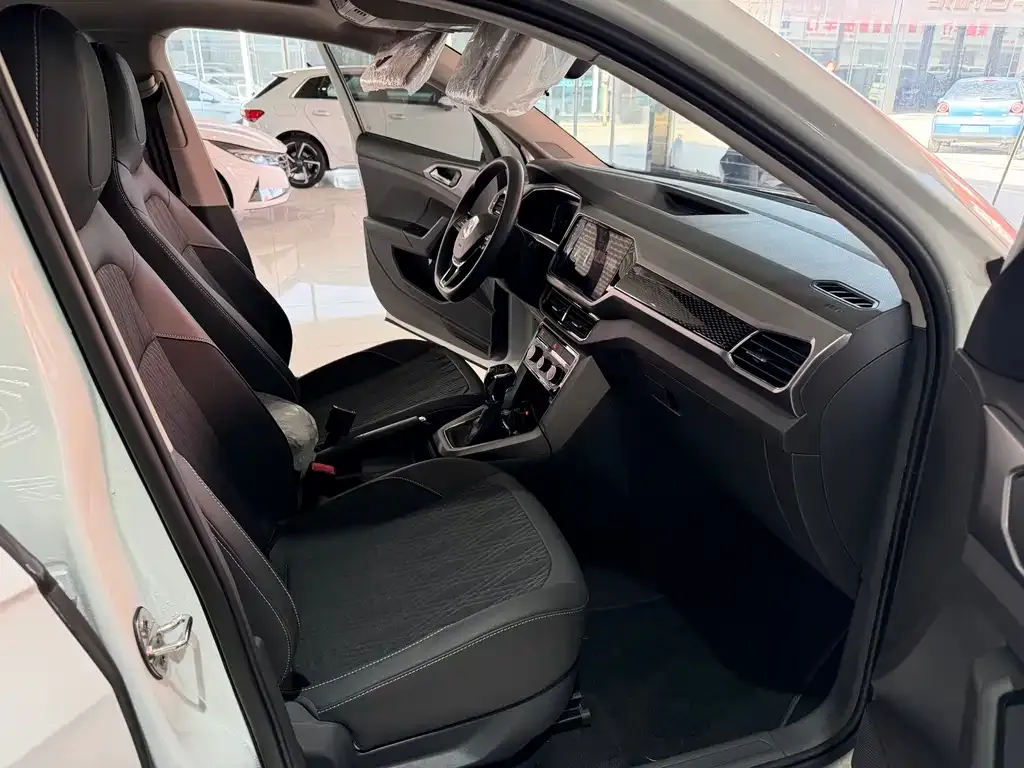 Volkswagen T-Cross 2023 из CN, фото 2