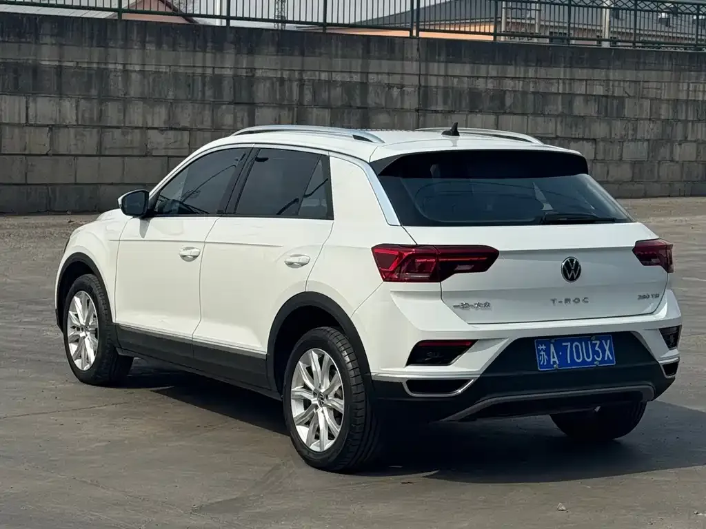 Volkswagen T-Roc — фото 3