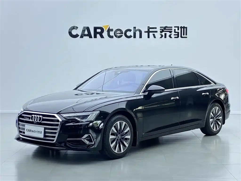 Audi A6L — фото 1